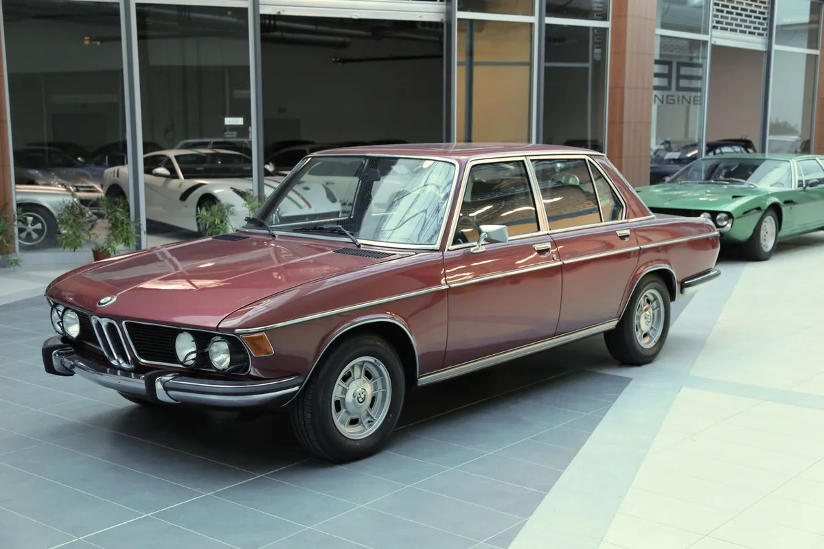 BMW 3.0 Si (E3)
