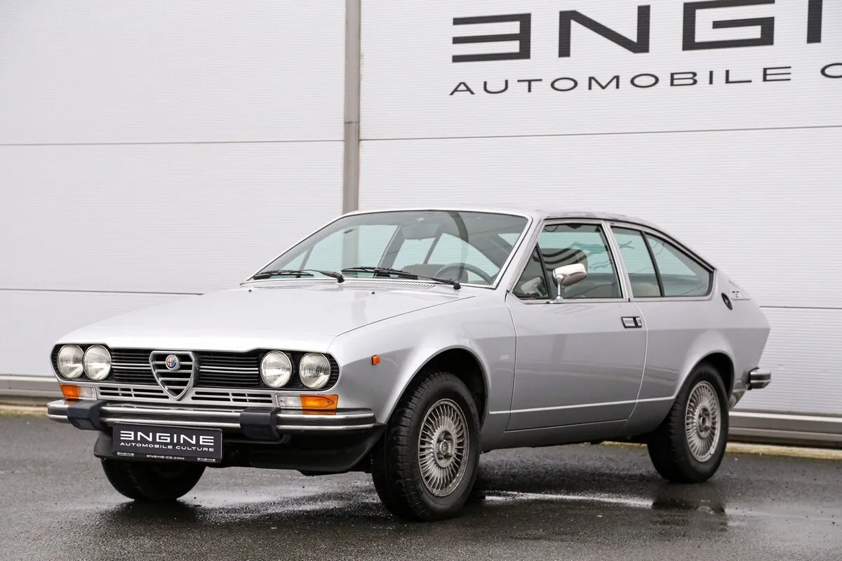 Alfa Romeo Alfetta GTV 2000