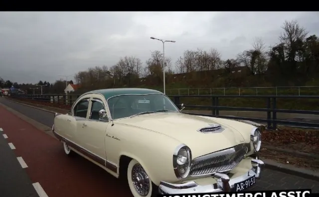 Kaiser Manhattan Superch 1954