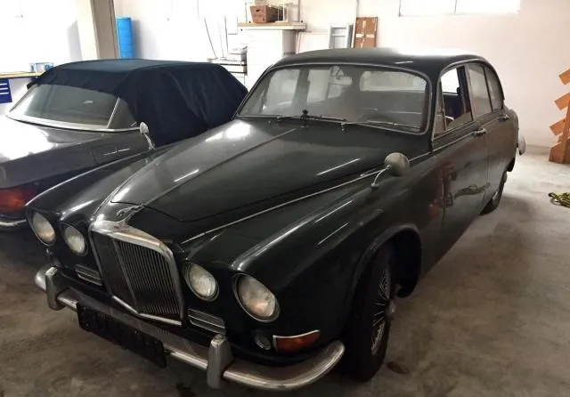 Jaguar 420 Saloon 1965
