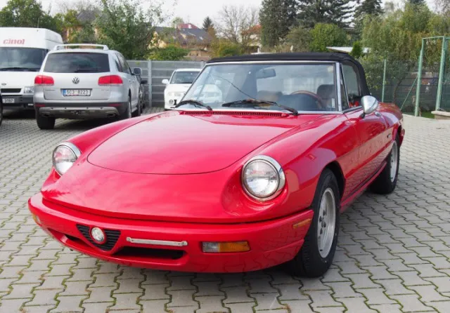 Alfa Romeo Spider Veloce S4 1991 125 koní 1991