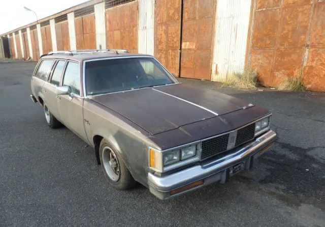 Oldsmobile Cutlass 5.0 Kombi 1983