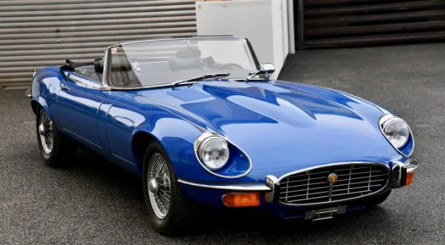 Jaguar E-Type V12 Convertible LHD (1) 1973