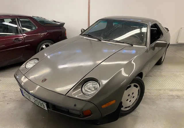 Porsche 928 Manual 1983