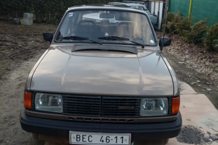 Škoda 120 742,12 MII 1987