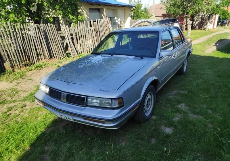 Oldsmobile Cutlass 1988