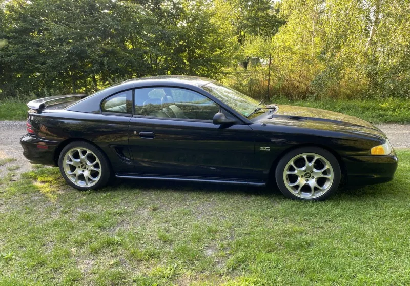 Ford Mustang GT - 5.0 V8 1994