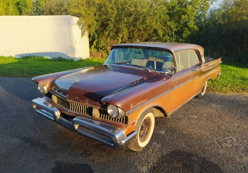 Mercury montclair 1957
