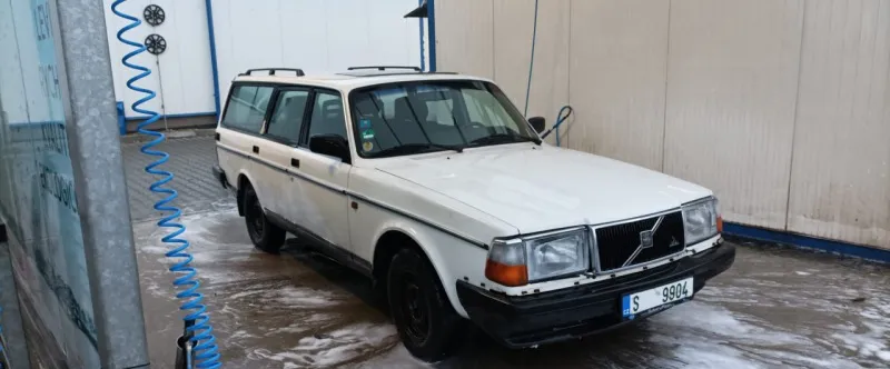 Volvo 240 1989