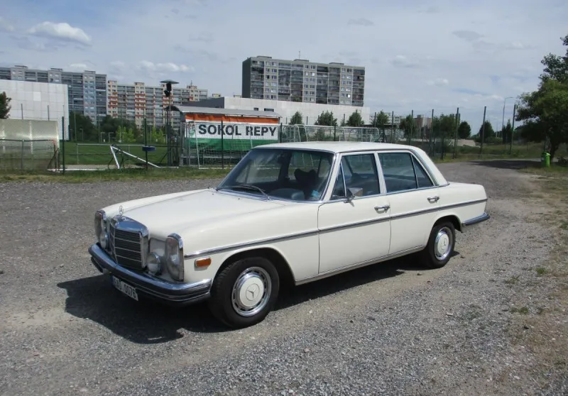 Mercedes-Benz 280 W114 1972