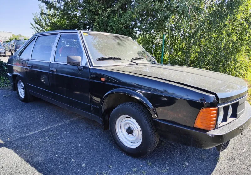 Tatra 613 613 E1/I. 1989