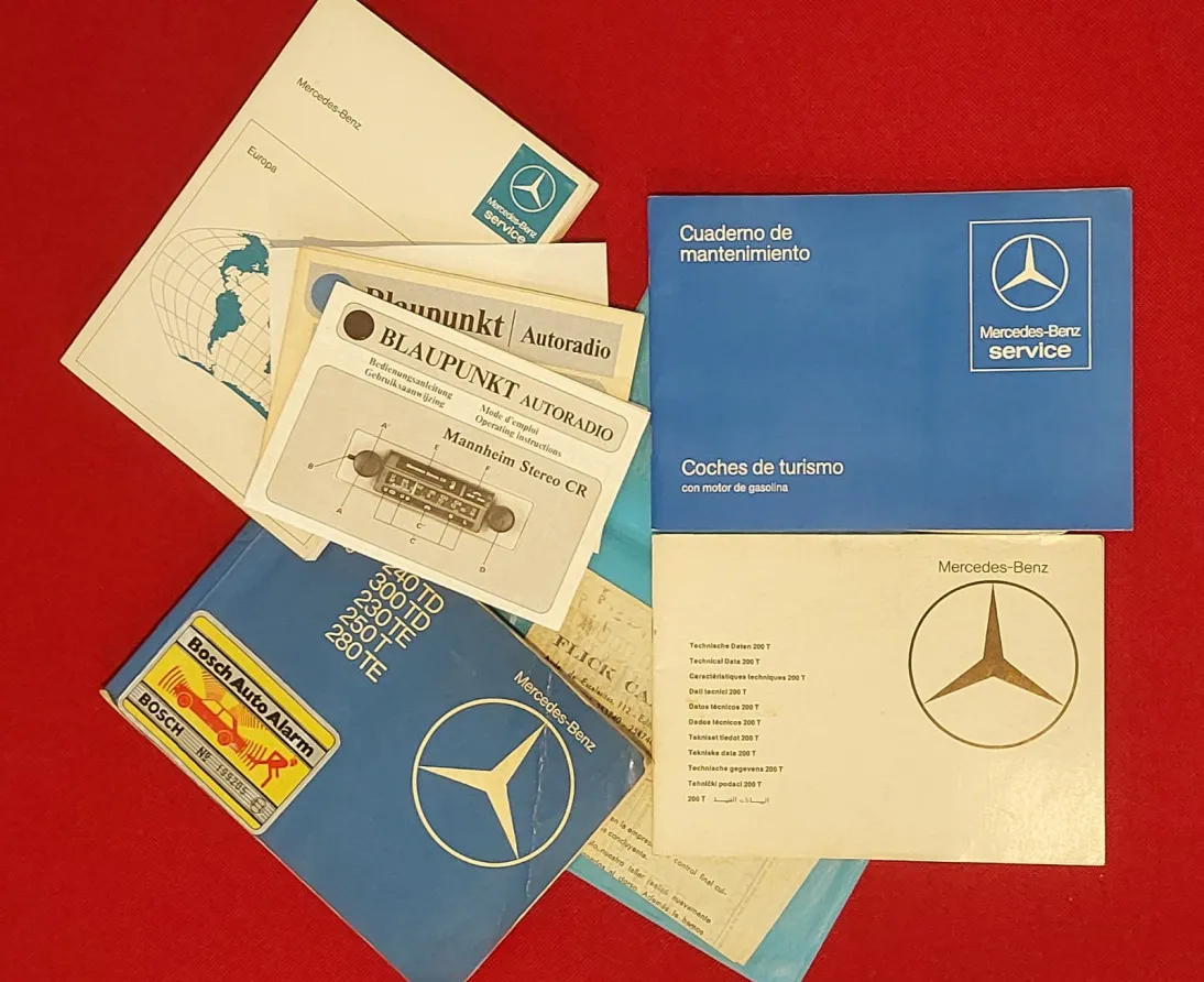 Mercedes-Benz 200 T 7 míst, Servisní k.+DK 1981