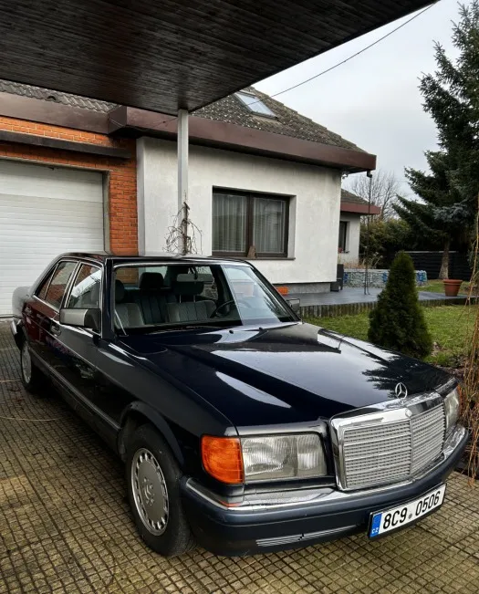 Mercedes-Benz S W126 300 SE 1989