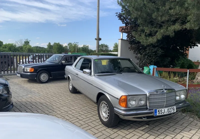 Mercedes-Benz 280 W123 280 CE Coupe 1984
