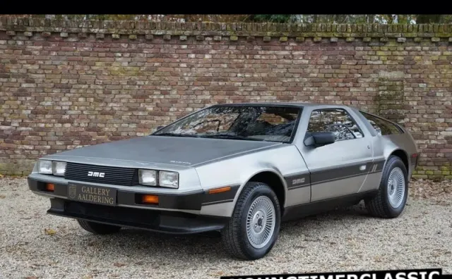 Delorean DMC-12 1982