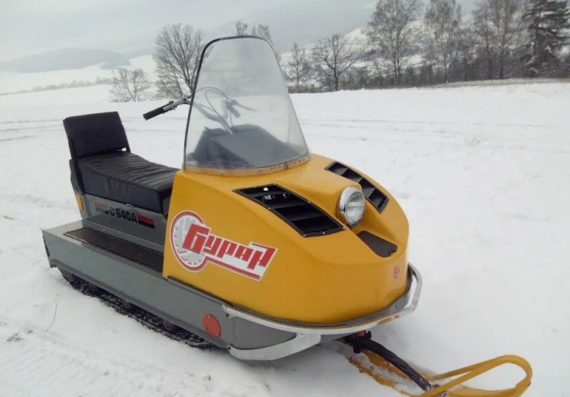 Sněžný skútr 1988