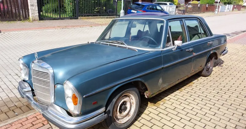 Mercedes-Benz 220 W108 1971