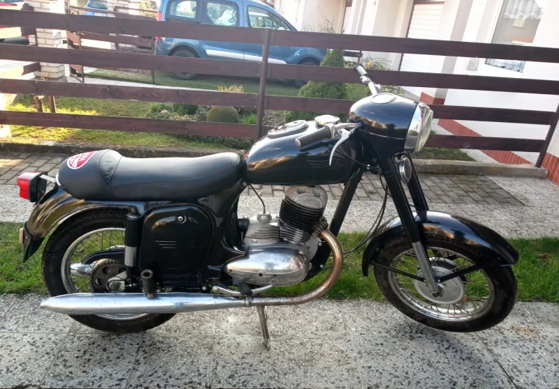 Jawa 250 250 - kývačka 1958
