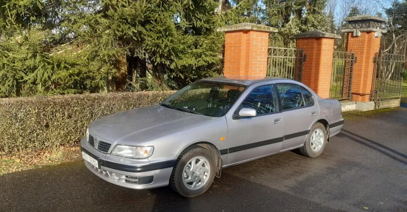 Nissan Maxima 1995