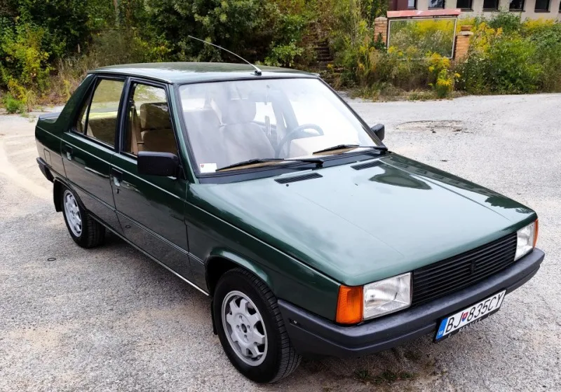 Renault 9 1983