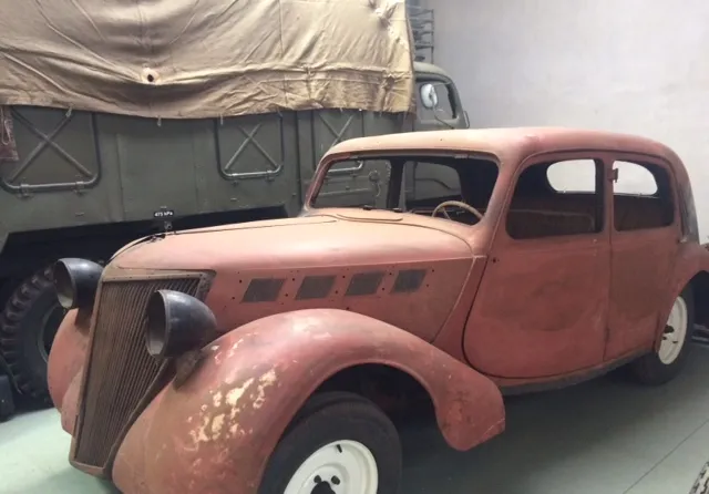 Renault VIVAQUATRE 1935