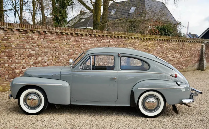 Volvo PV 444 “L-series” 1956