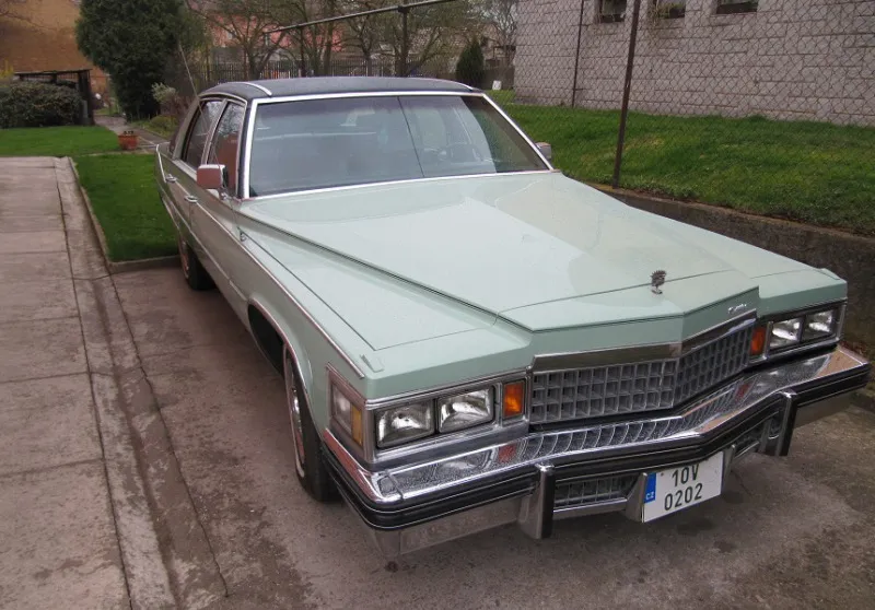 Cadillac DeVille sedan 1978