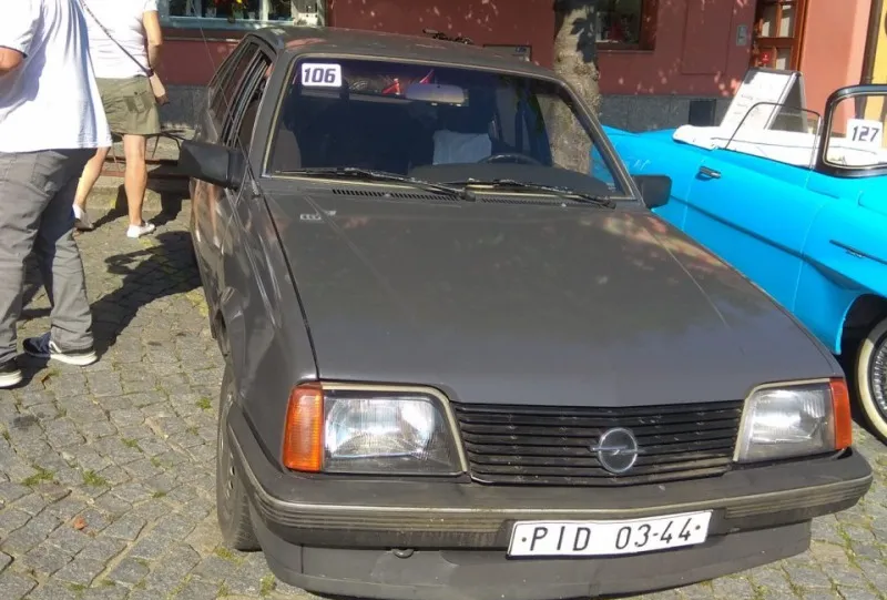 Opel Ascona Ascona 1.6 1984
