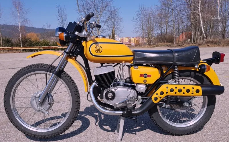 ČZ 125 481.05 1976