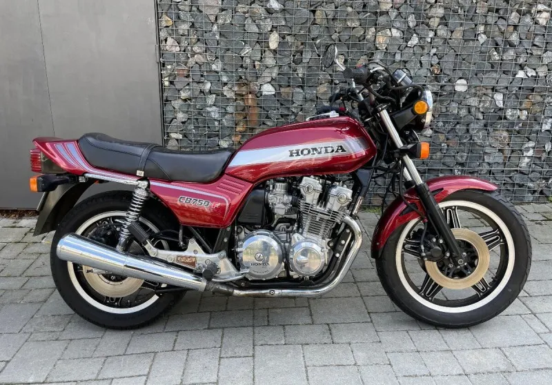 Honda CB CB750F 1981