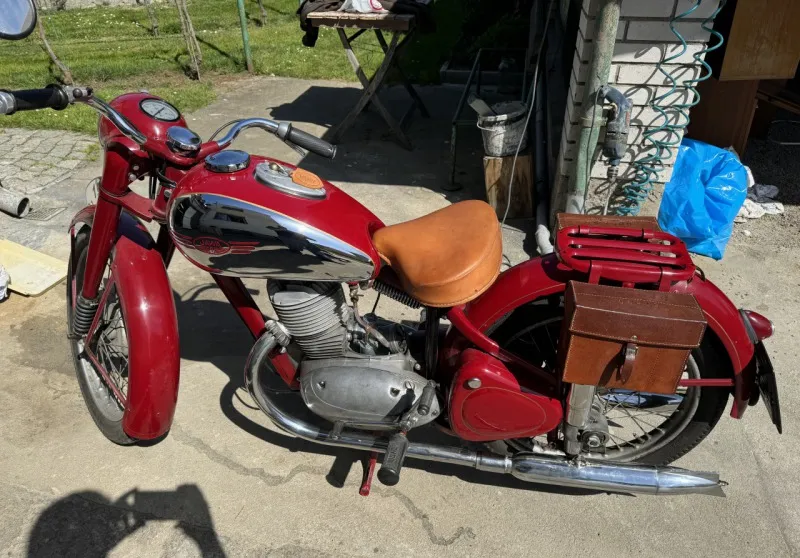 Jawa 250 Pérák 1948