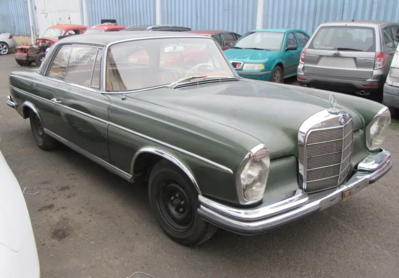 Mercedes-Benz 220 W111SEB coupe 1963