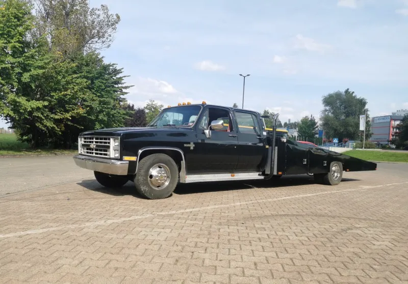 Chevrolet C/K C30 Silverado 3+3 1984