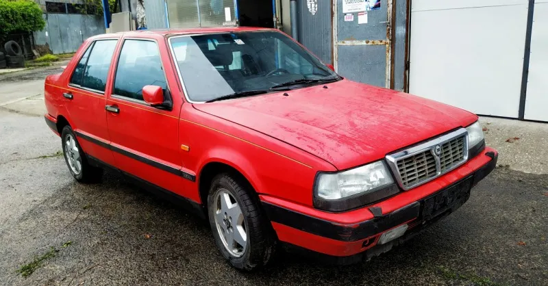 Lancia Thema 8.32 Rosso Corsa limited 1990