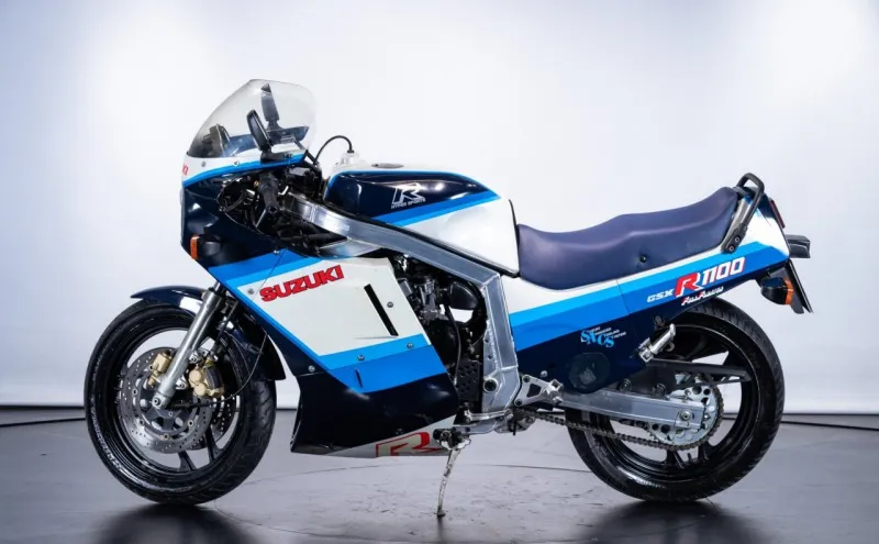Suzuki GSX GSXR 1100 1986