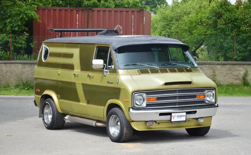Dodge D Tradesman 200 1974