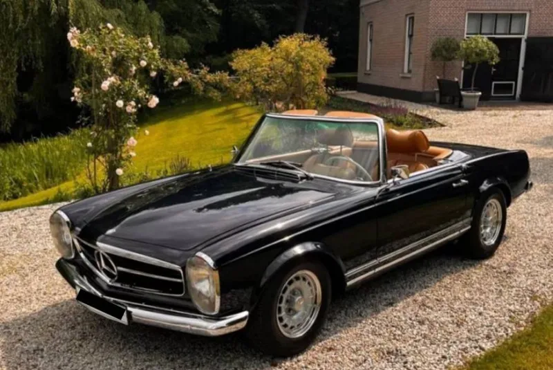 Mercedes-Benz 230 SL Pagoda (W113) 1964