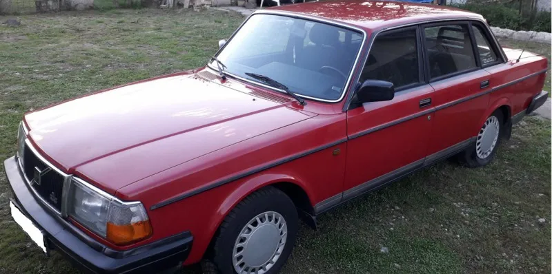 Volvo 240 240/4 DL-B230F 1989