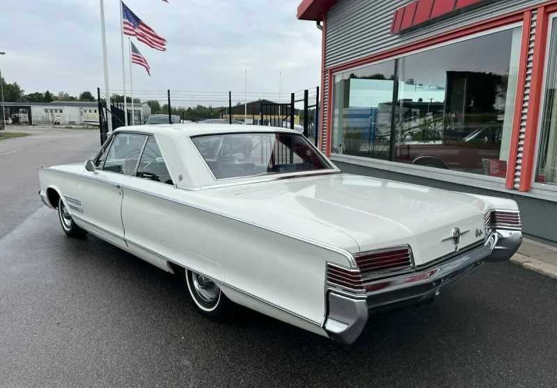 Chrysler 300 1966