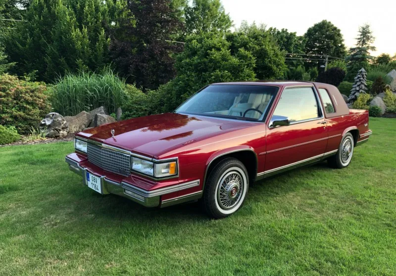 Cadillac Coupe de Ville 1987