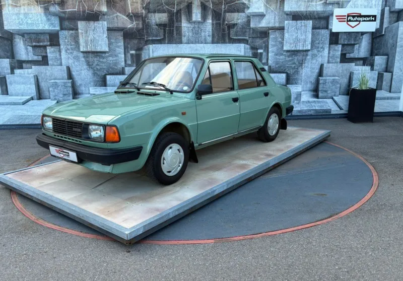 Škoda 105 L, 1987 1987