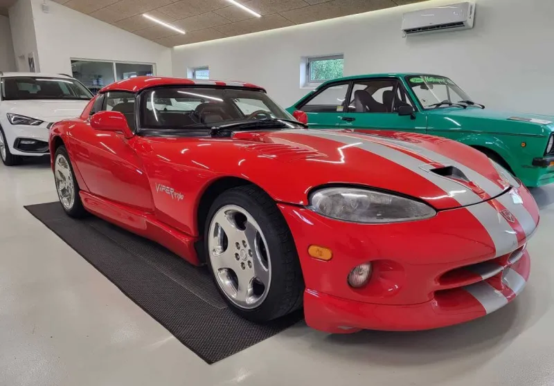 Dodge Viper 8,0 RT/10 2001