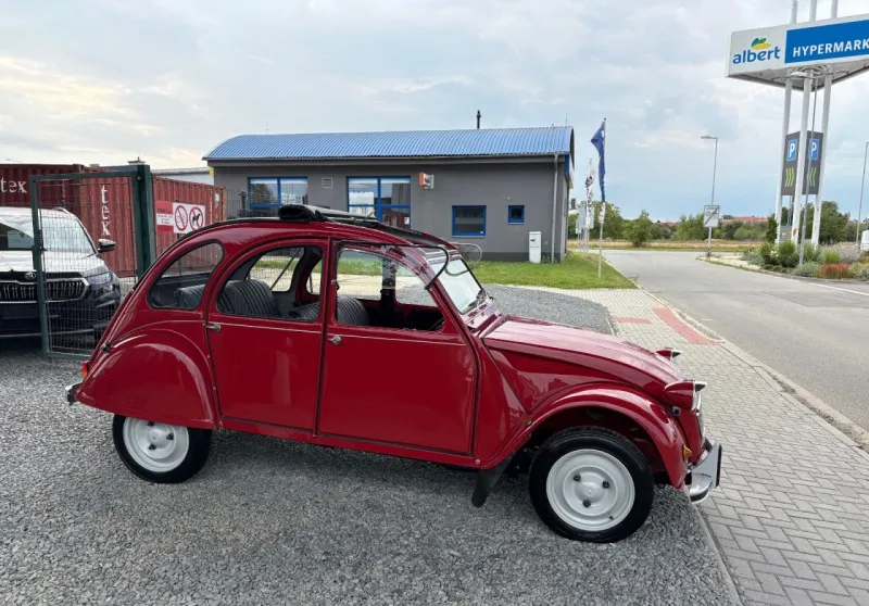 Citroën 2CV kompletně po renovaci 1981
