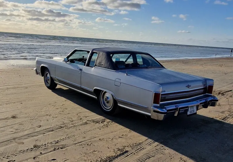 Lincoln Continental Town Coupé 1979