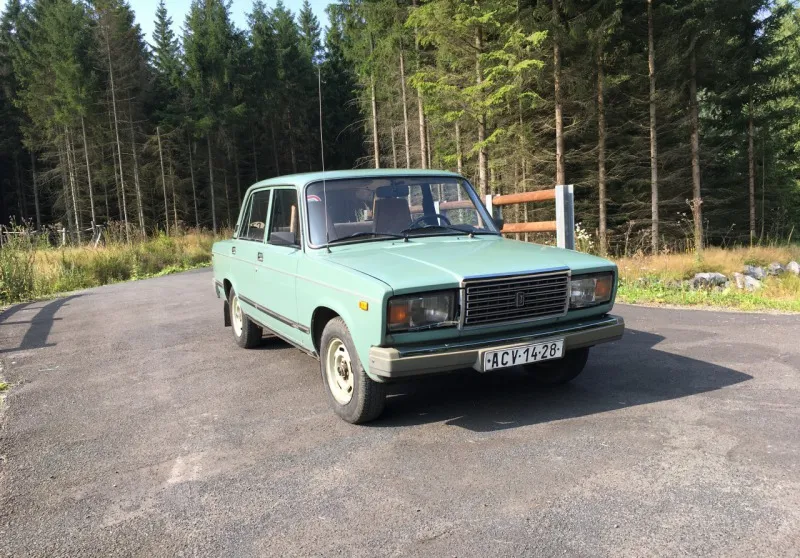 Lada 2107 1985