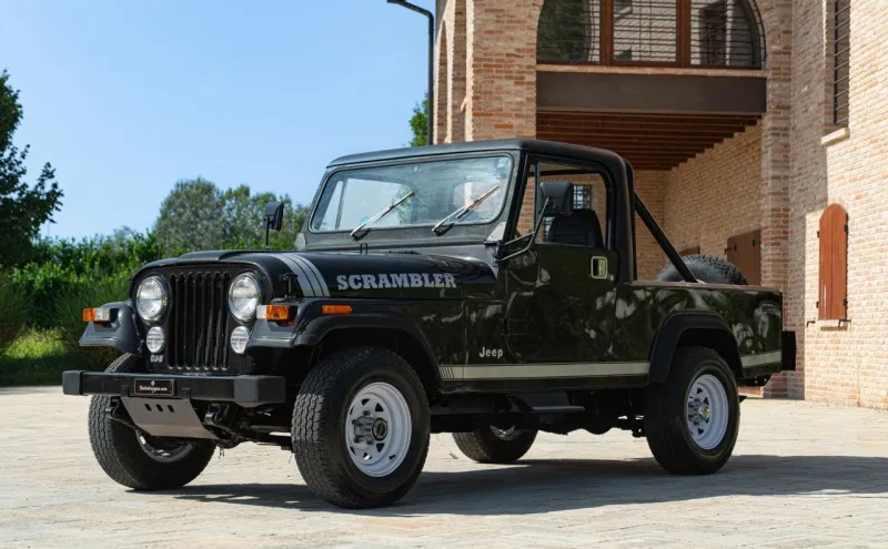 Jeep CJ CJ-8 SCRAMBLER 1984