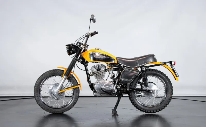 Ducati 250 SCRAMBLER 1971