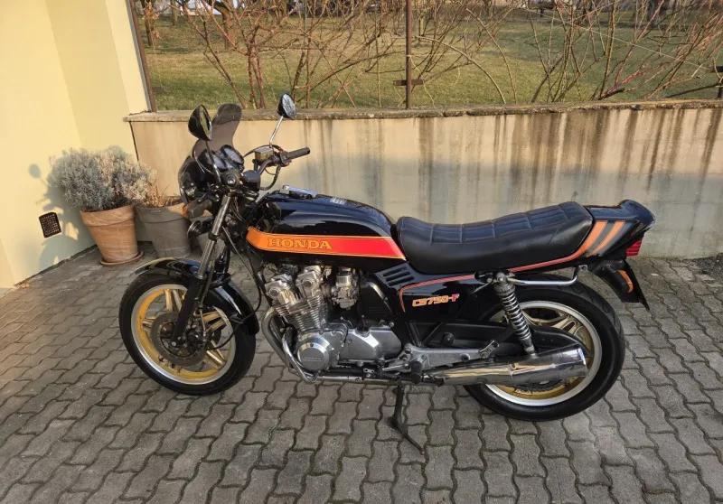 Honda CB CB 750F 1983