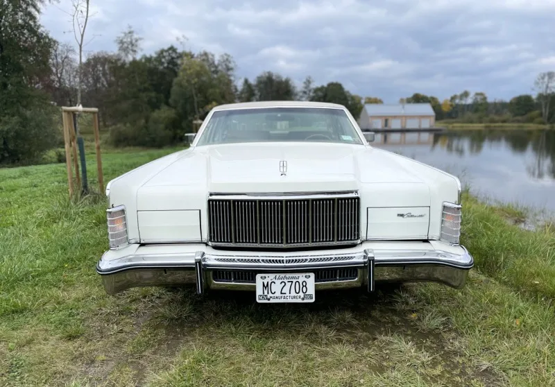 Lincoln Town Car 1974