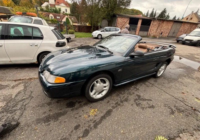 Ford Mustang GT Convertible 1994